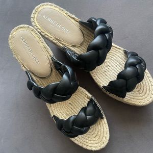 NWT Kenneth Cole Olivia Braided Wedge Espadrille Sandal Black Color